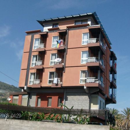 Residence Dei Fiori Bordighera Exterior photo